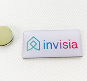 Ejemplo de pin impreso en offset