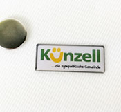 Ejemplo de pin impreso en offset