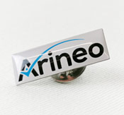 Ejemplo de pin serigrafiado