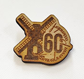 Ejemplo de pin de madera