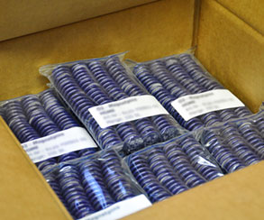 100 Chapas de 25mm en bolsa de polietileno, vista de caja
